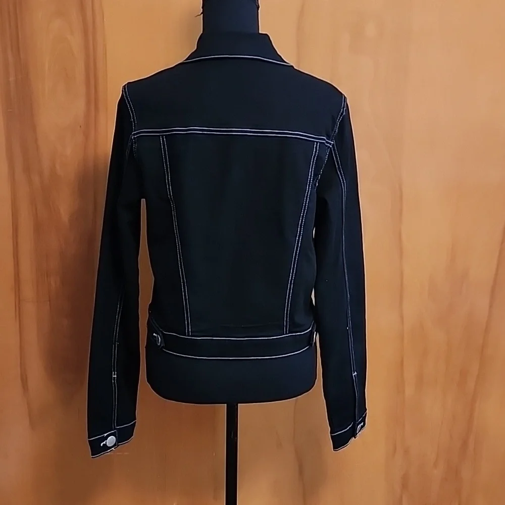 VIP Black Short Jacket - Picture 3 of 7